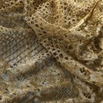 Textile fil guipé jointif leavers croisillon doré